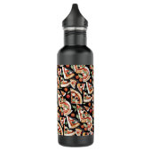 Abstracte pizzaplakjes op een zwarte achtergrond waterfles (Links)