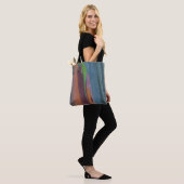 Abstracte regenbooggomboom tote bag (Op model)