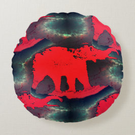 Abstracte rode tekening met zeer bijtende werking rond kussen