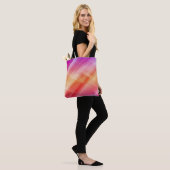 Abstracte roze geometrische achtergrond tote bag (Op model)