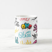 Abstracte straatgraffitikelelementen met g koffiemok (Center)