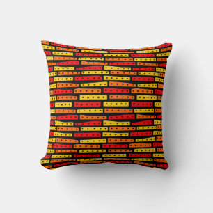 Abstracte stroken - Kleuren 03 op zwart Kussen