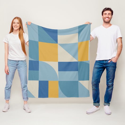 Abstracte vormgeving met middengeometrie fleece deken (In situ)