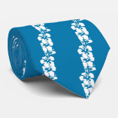 Abstracte Witte Hibiscus Flowers op Blue Stropdas (Opgerold)