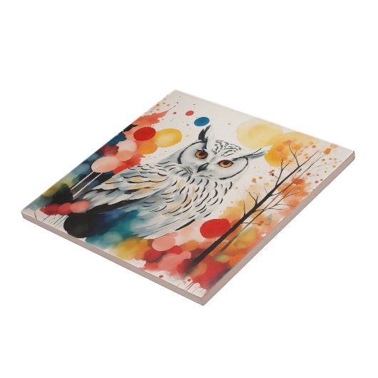 Abstracte witte uil in kleurrijk dromerig bos tegeltje (Zijkant)