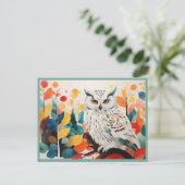 Abstracte witte uil op kleurrijke bosboomtak briefkaart (Staand voorkant)