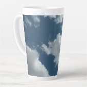 Abstracte wolkenluchtfotografie latte mok (Linkerhoek)