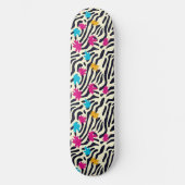 Abstracte zebrastrepen met bladverfsplash persoonlijk skateboard (Voorkant)