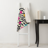 Abstracte zebrastrepen met bladverfsplash sherpa deken (In situ)