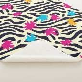 Abstracte zebrastrepen met bladverfsplash sherpa deken (3/4)