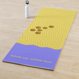 Abstracte zeeschelpen op de kustlijn yogamat