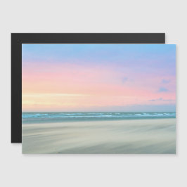 Abstracte zonsondergang op het strand in Den Haag Magnetische Uitnodiging