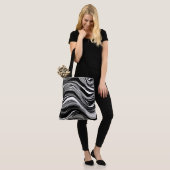 Abstracte zwart-witgolf tote bag (Op model)