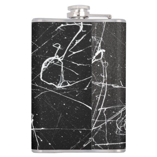 Abstracte zwarte en witte kolf heupfles (Achterkant)