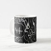 Abstracte zwarte grijze damascus zwemmen Monogram Koffiemok (Voorkant links)