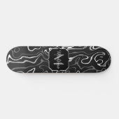 Abstracte zwarte grijze damascus zwemmen Monogram Persoonlijk Skateboard (Horizontaal)