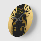 Abstracts met gouden accenten op zwart en wit ronde klok (Hoek)