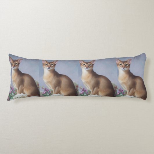 Abyssinian Elegance – Graceful Cat Body Pillow Lichaamskussen (Voorkant)