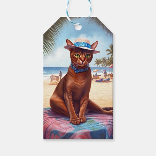 Abyssische kat op strand, zomercadeau voor kattenl cadeaulabel (Voorkant)