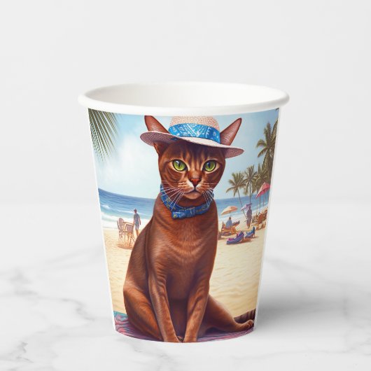 Abyssische kat op strand, zomercadeau voor kattenl papieren bekers (Voorkant)