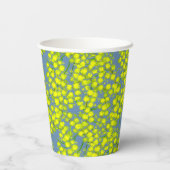 Acacia yellow wattle op een blauwe kunstbruiloft papieren bekers (Achterkant)