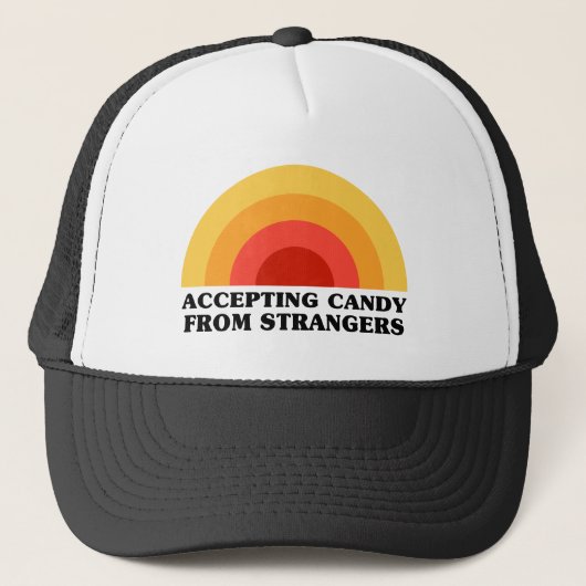 Accepting Candy From Strangers - Funny Nerd Slogan Trucker Pet (Voorkant)