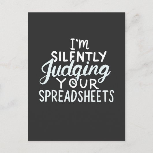 Accountant beoordeelt spreadsheets uitnodiging briefkaart (Voorkant)