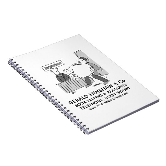 Accountant ontvangt een grote spaarbank notitieboek (Rechterzijde)