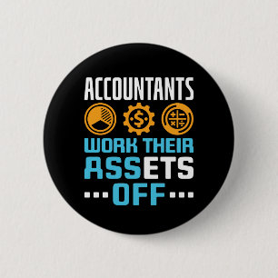 Accountants werken met hun middelen van grappige C Ronde Button 5,7 Cm