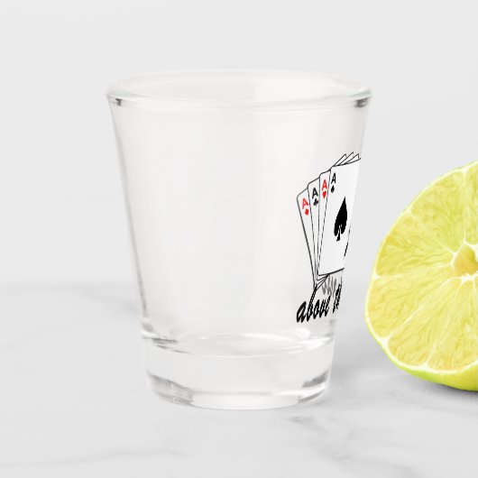 Aces boven het rustglas shot glas (Links)