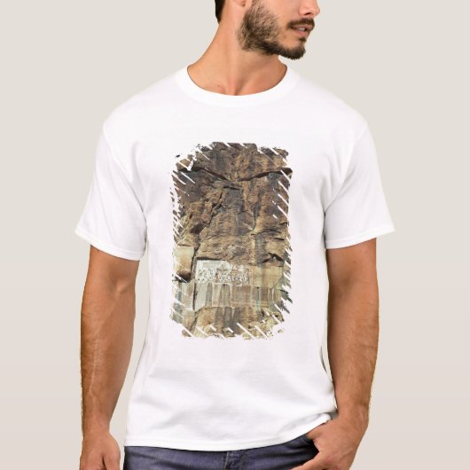 Achaemenid rock relief van koning Darius I T-shirt (Voorkant)