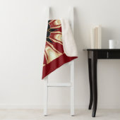 Achempong: Starburst Blanket | Deep Crimson & Gold Sherpa Deken (In situ)