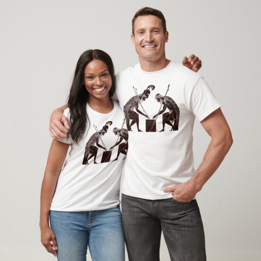 Achilles and Ajax spelen een spel van dice T-Shirt (Unisex)