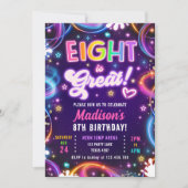 Acht is Grote 8e Retro Neon Glow Girl Verjaardag Kaart (Voorkant)