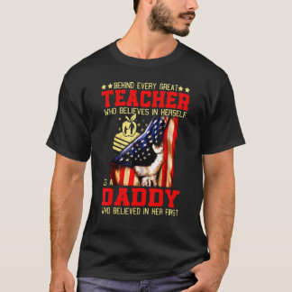 Achter elke geweldige leraar gelooft in zichzelf i t-shirt