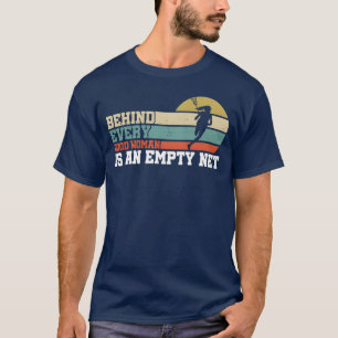 Achter elke goede vrouw is een lege net sport meis t-shirt