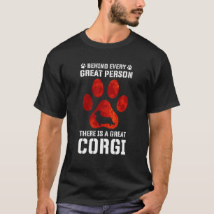 Achter elke grote persoon is een grote liefde C T-shirt