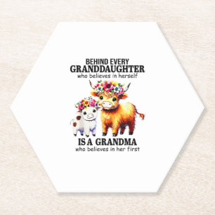 Achter elke kleindochter die in zichzelf gelooft kartonnen onderzetters