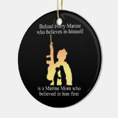 Achter elke marine keramisch ornament (Links)