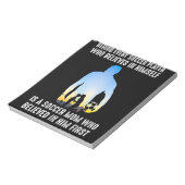 Achter elke voetbalspeler is een voetbalmam notitieblok (Linkerzijde)