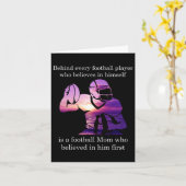 Achter het Football gelooft de speler in zichzelf Kaart (Gele Bloem)