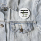 Achter onze troepen of voor hen ronde button 5,7 cm (In situ)