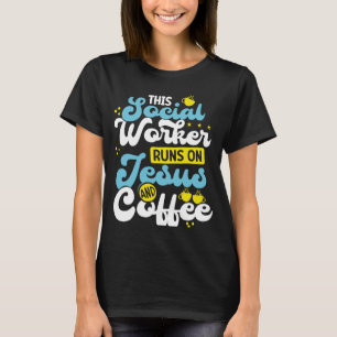 Achteraf deze maatschappelijk werker loopt op Jezu T-shirt
