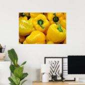 Achtergrond Gele Peppers Poster (Thuiskantoor)