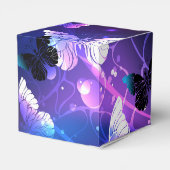 Achtergrond met nachtvliegen bedankdoosjes (Achterkant)