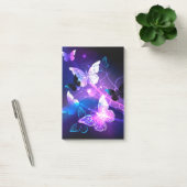 Achtergrond met nachtvliegen post-it® notes (Kantoor)