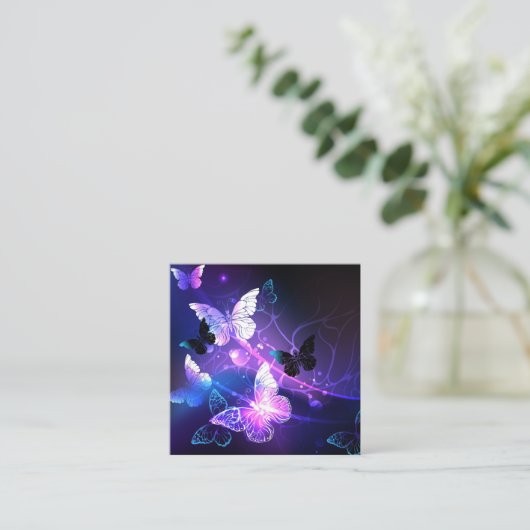 Achtergrond met nachtvliegen vierkante visitekaartje (Staand voorkant)