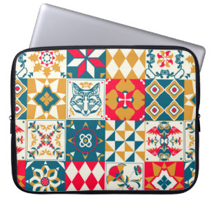 achtergrond met traditioneel blauw tegeldeco laptop sleeve