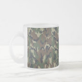 Achtergrond militaire boscamouflage matglas koffiemok (Links)