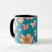 Achtergrond roze bloemen en vlinders mok (Voorkant links)